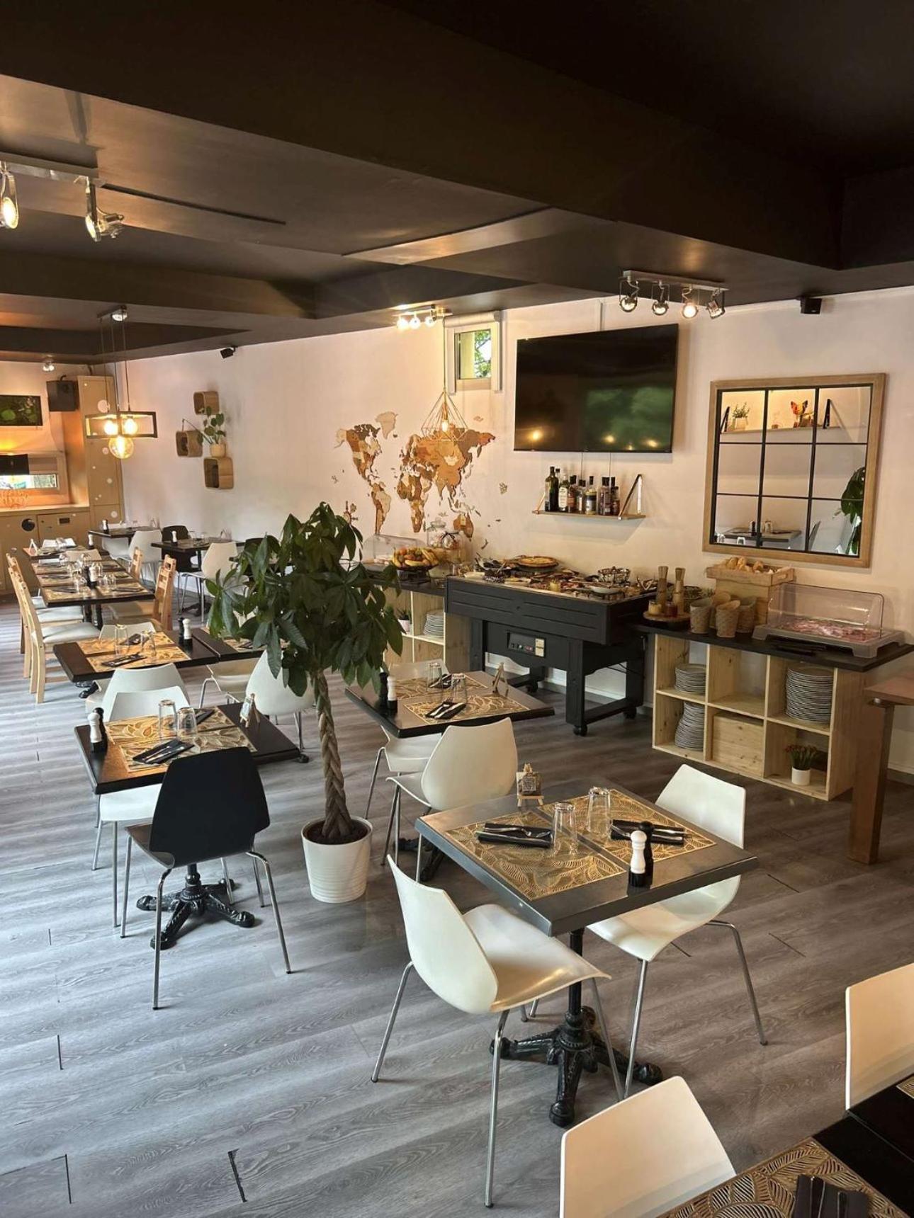 Standing Hotel Suites By Actisource Roissy-en-France Exteriör bild