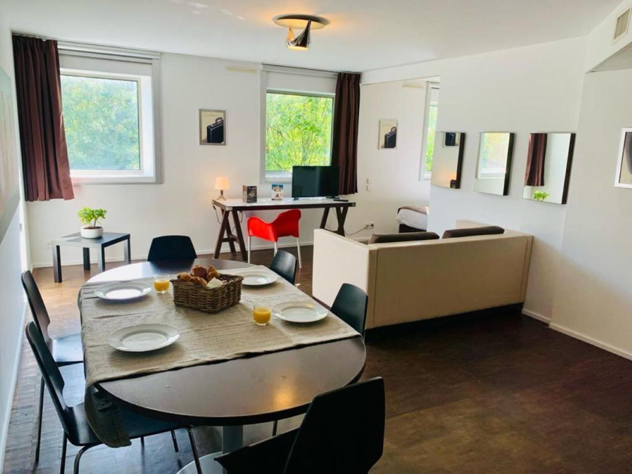 Standing Hotel Suites By Actisource Roissy-en-France Exteriör bild