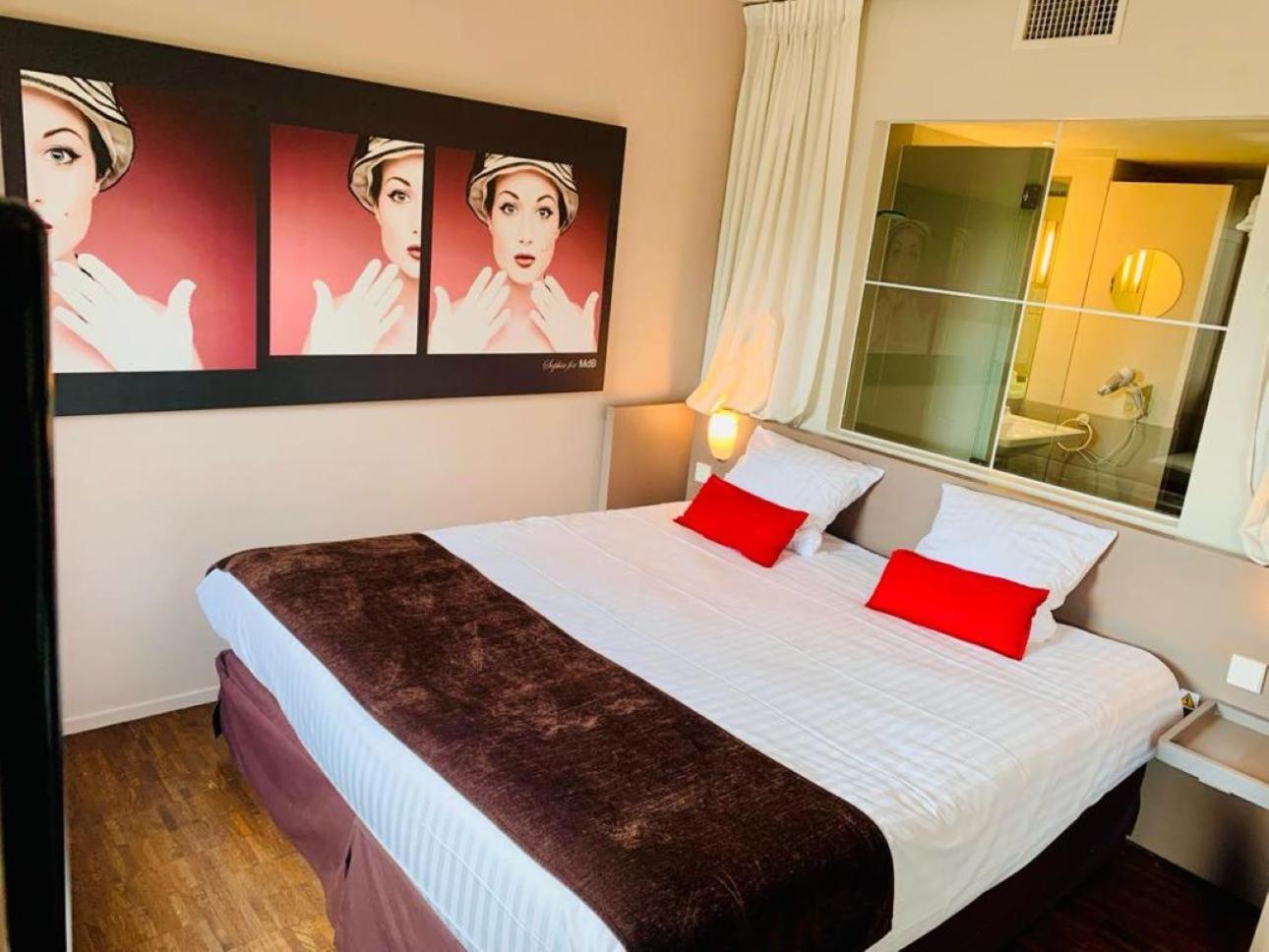 Standing Hotel Suites By Actisource Roissy-en-France Exteriör bild